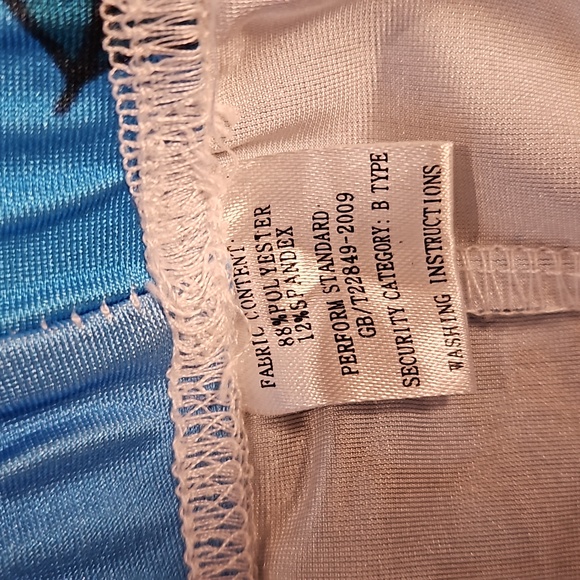 Blue green flying dragons pterodactyl Jurassic leggings EUC - Picture 2 of 6